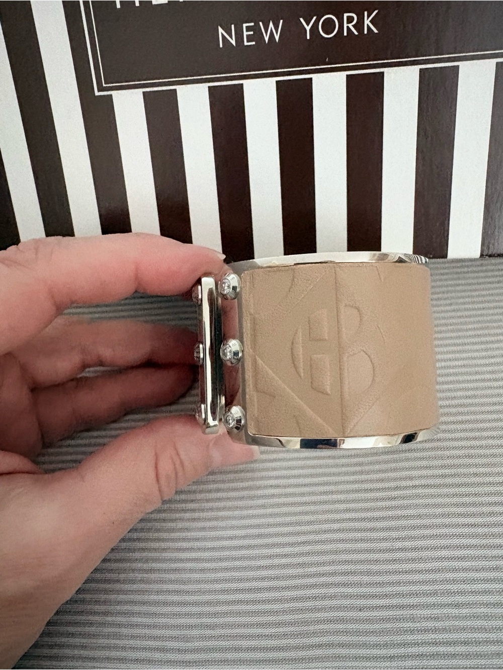 Henri Bendel Open Cuff Bracelet - Picture 5 of 9